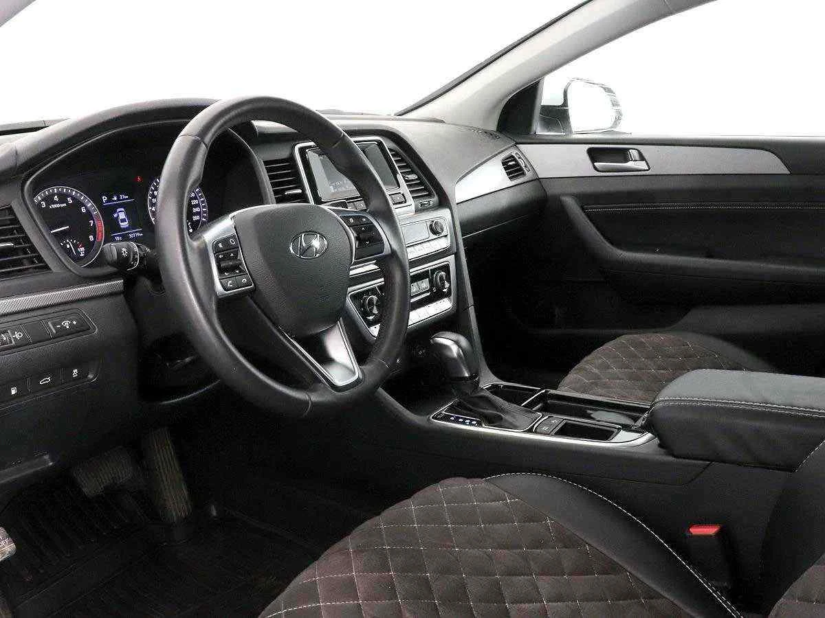 Hyundai Sonata, Белый, 2019, Автоматическая, 150 л.с., цена от 1 389 000 руб.