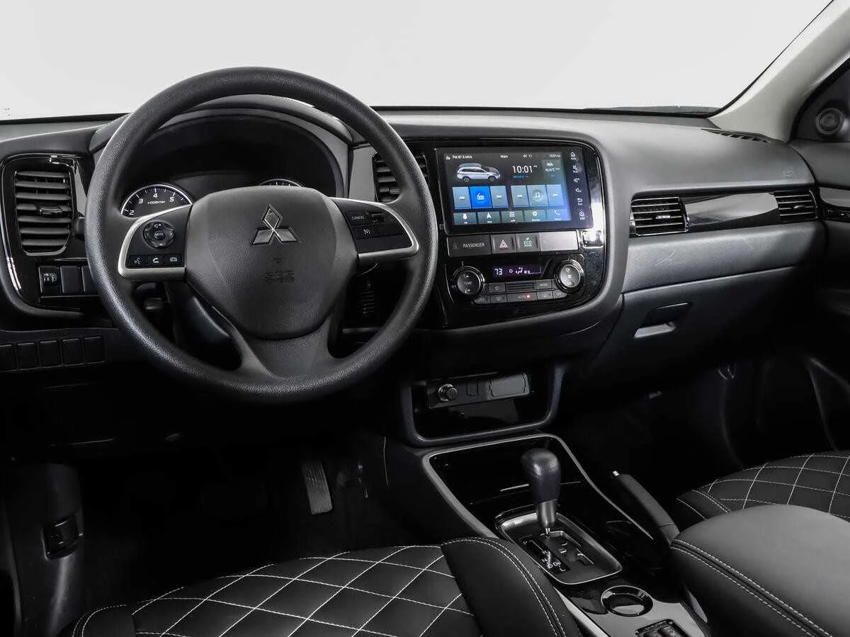 MITSUBISHI OUTLANDER, Белый, 2022, Вариатор, 146 л.с., цена от 2 028 800 руб.