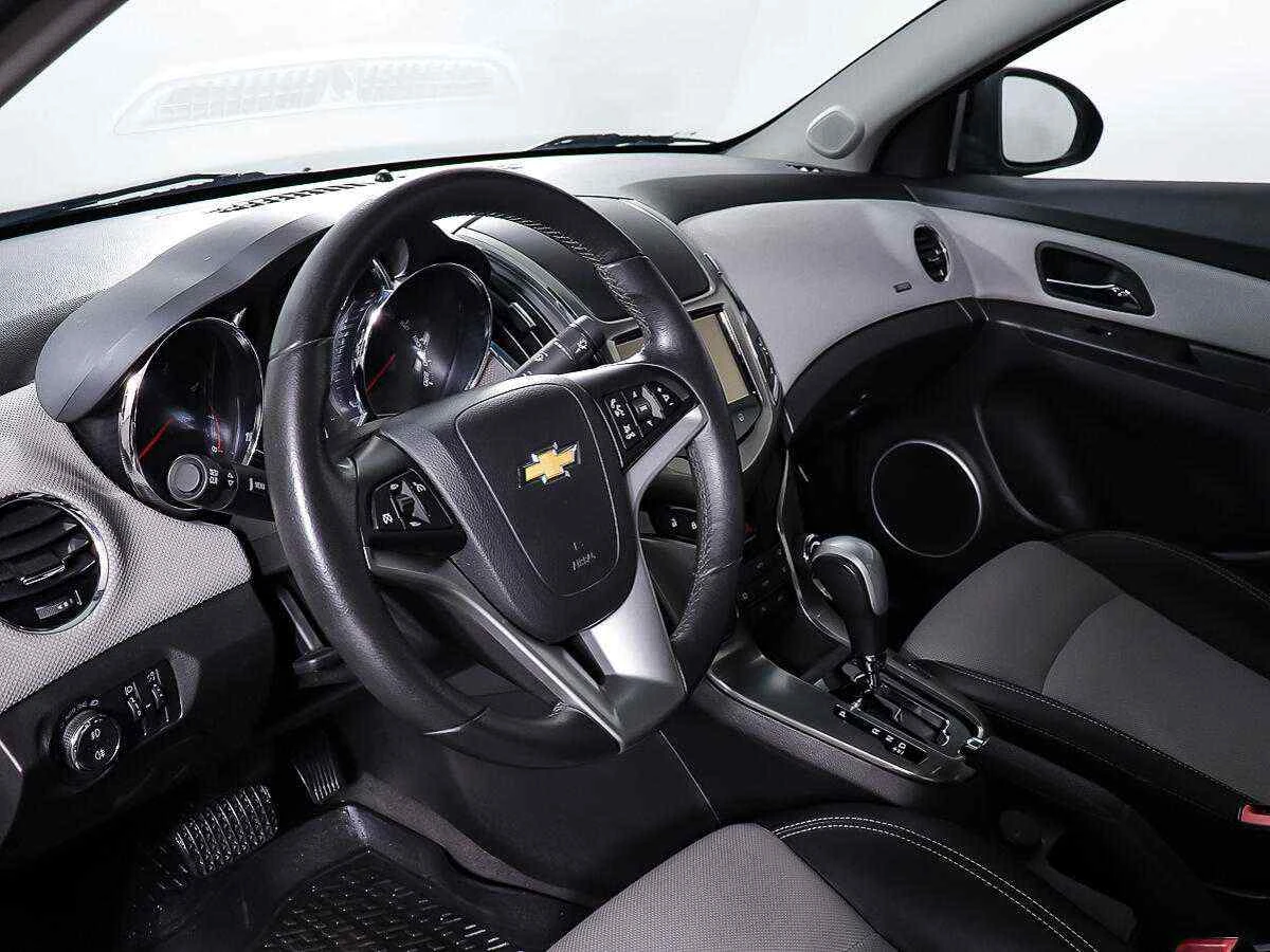 Chevrolet Cruze, Коричневый, 2015, Автоматическая, 109 л.с., цена от 518 000 руб.