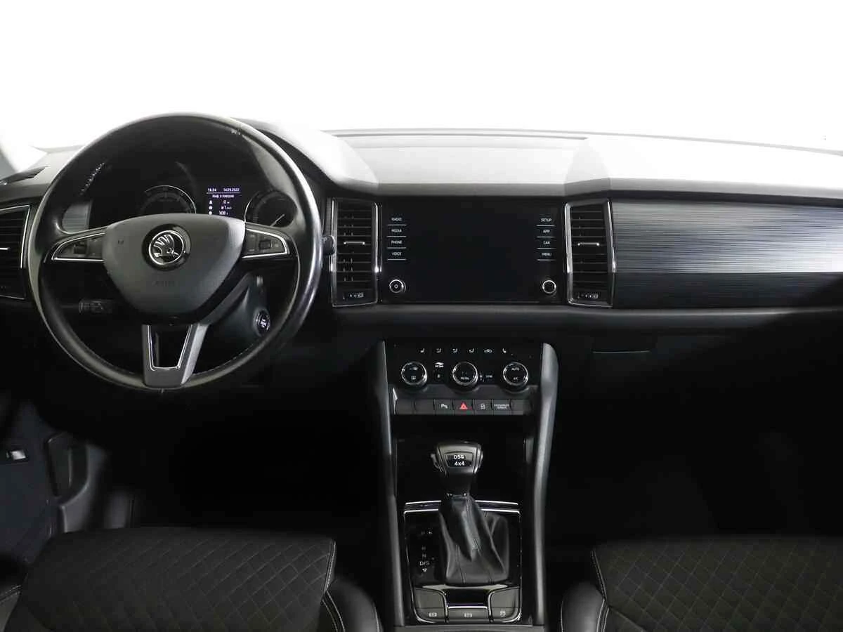Skoda Kodiaq, Белый, 2019, Робот, 180 л.с., цена от 1 602 000 руб.