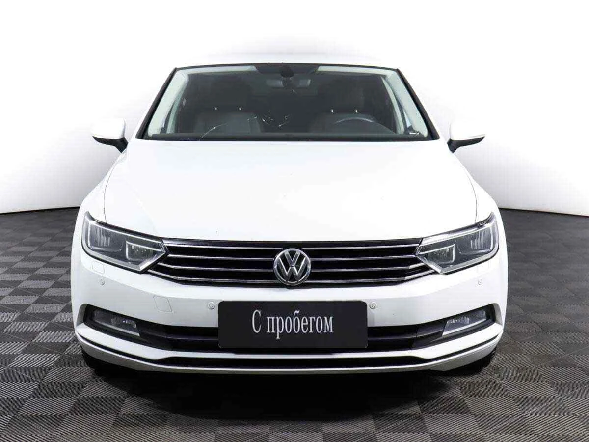 Volkswagen Passat, Белый, 2017, Робот, 150 л.с., цена от 1 215 000 руб.