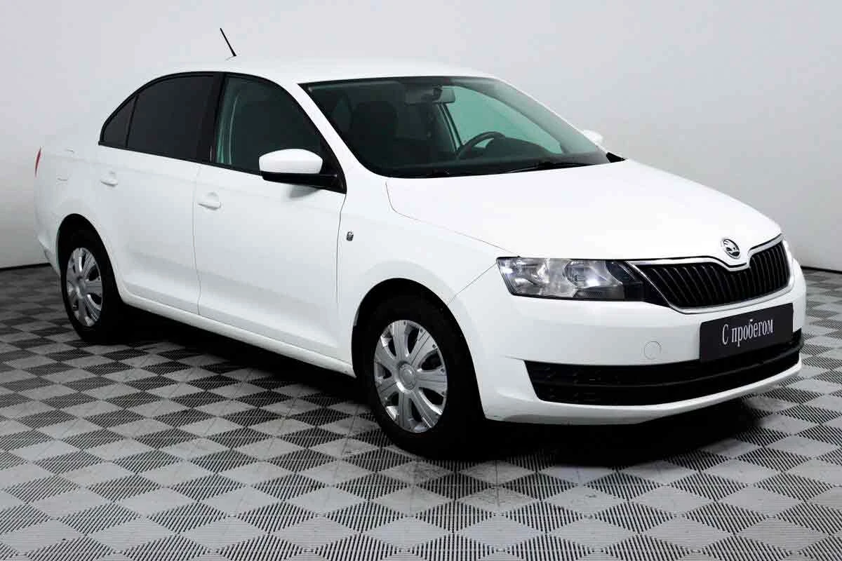 SKODA RAPID, Белый, 2015, Механическая, 105 л.с., цена от 675 200 руб.