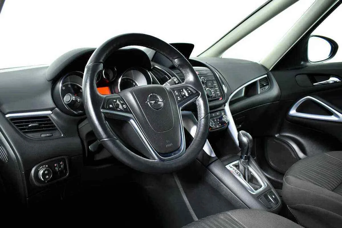 Opel Zafira, Белый, 2014, Автоматическая, 140 л.с., цена от 987 500 руб.