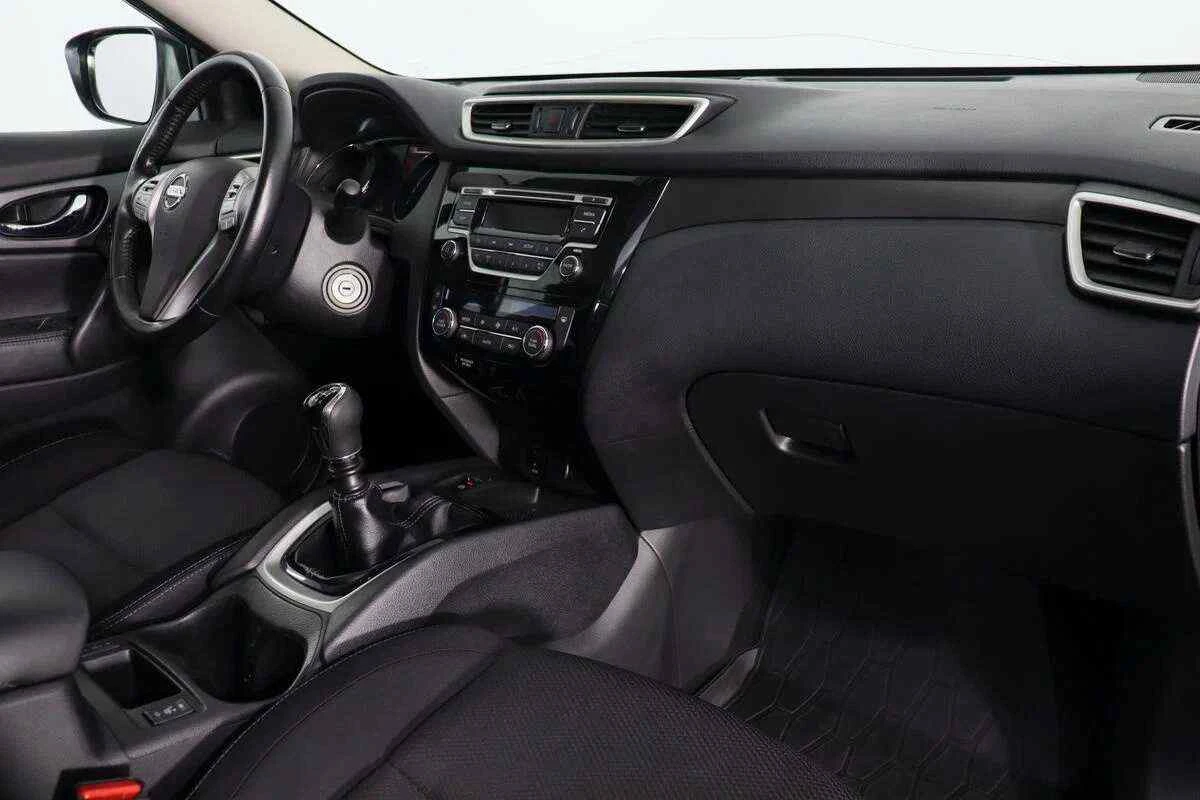 Nissan X-Trail, Серый, 2018, Механическая, 144 л.с., цена от 1 303 100 руб.