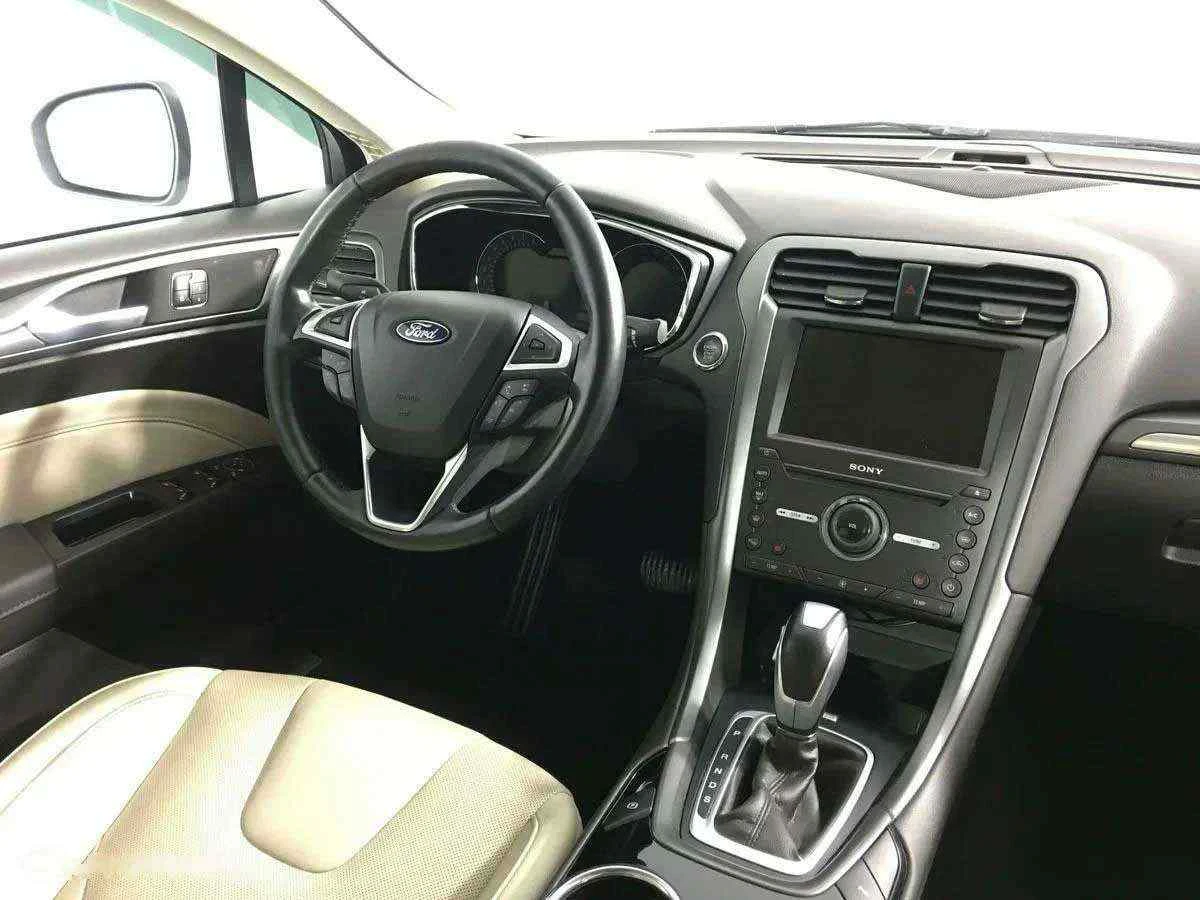 Ford Mondeo, Белый, 2015, Автоматическая, 149 л.с., цена от 929 000 руб.