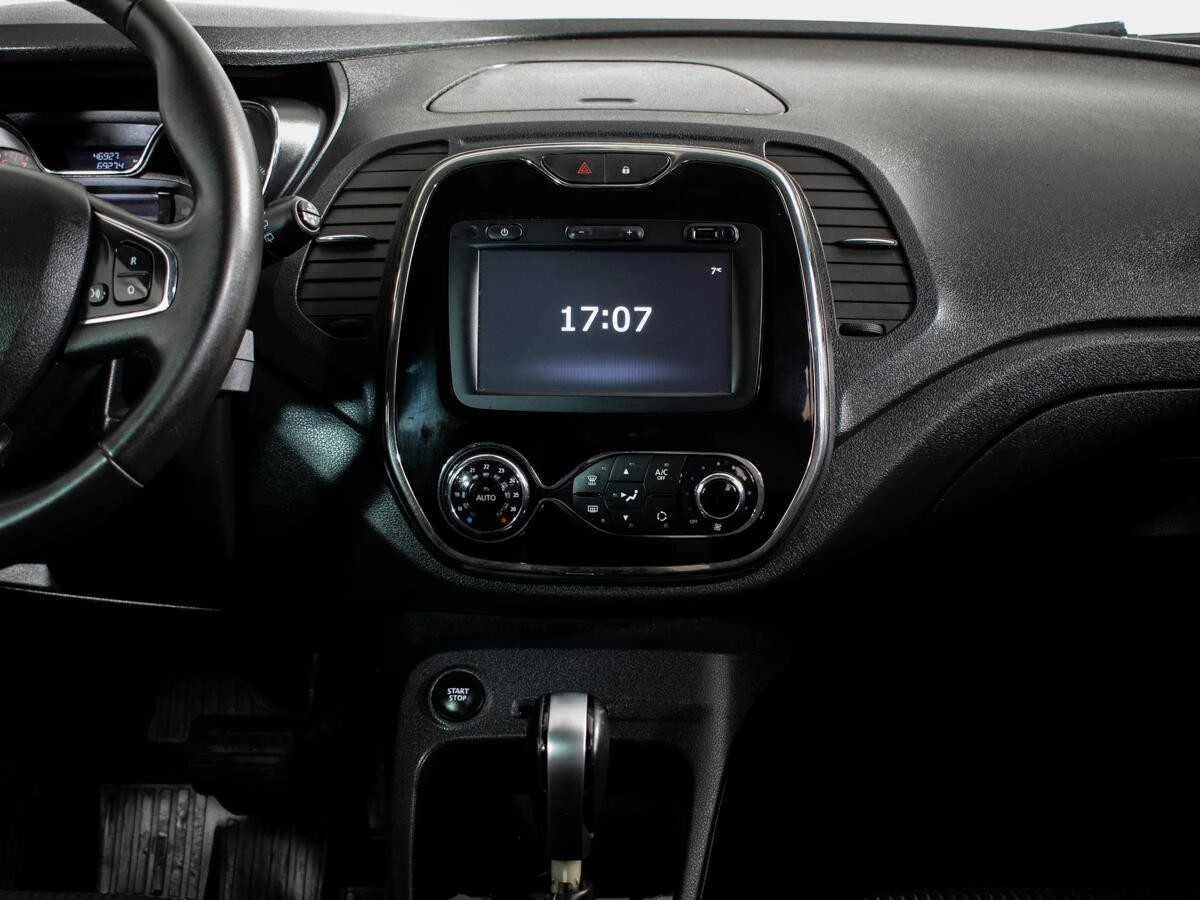 RENAULT KAPTUR, Серый, 2018, Вариатор, 114 л.с., цена от 992 000 руб.