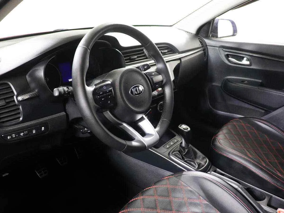 KIA Rio, Красный, 2017, Механическая, 123 л.с., цена от 540 000 руб.