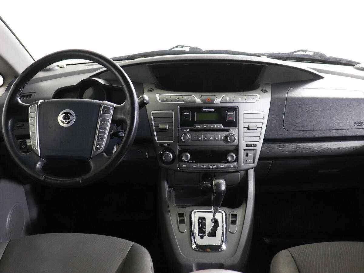 SsangYong Stavic, Серебряный, 2014, Автоматическая, 149 л.с., цена от 960 000 руб.
