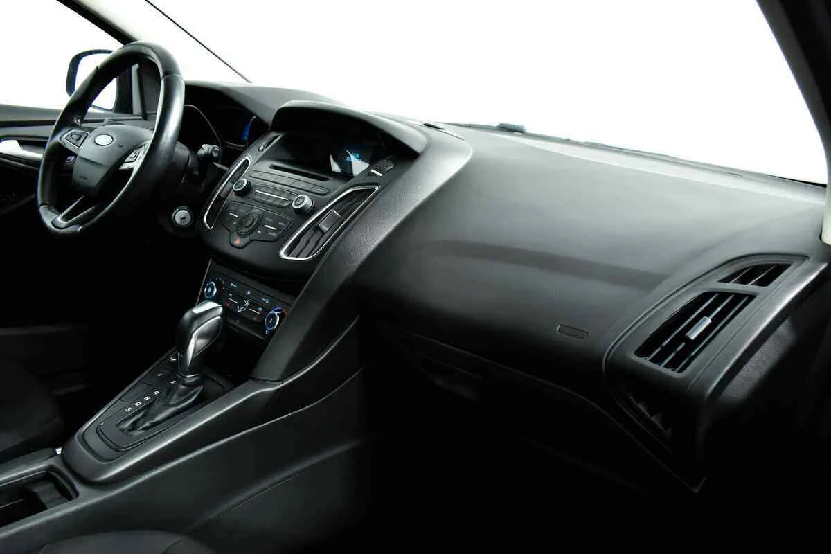 Ford Focus, Синий, 2017, Робот, 105 л.с., цена от 794 000 руб.